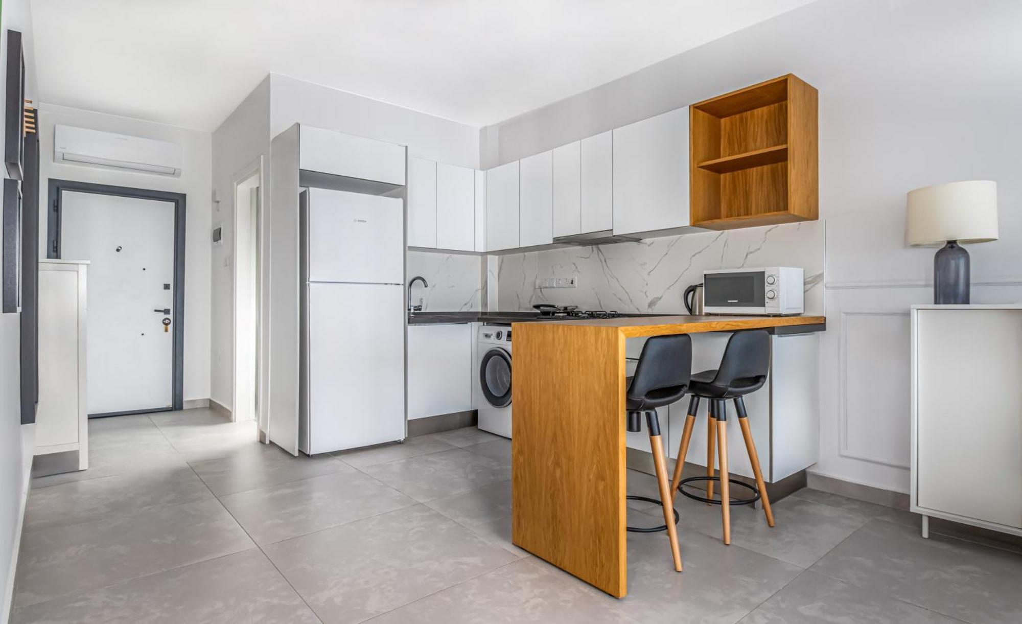 Caesar Blue Seaside Luxury Apartments Gastria Ngoại thất bức ảnh