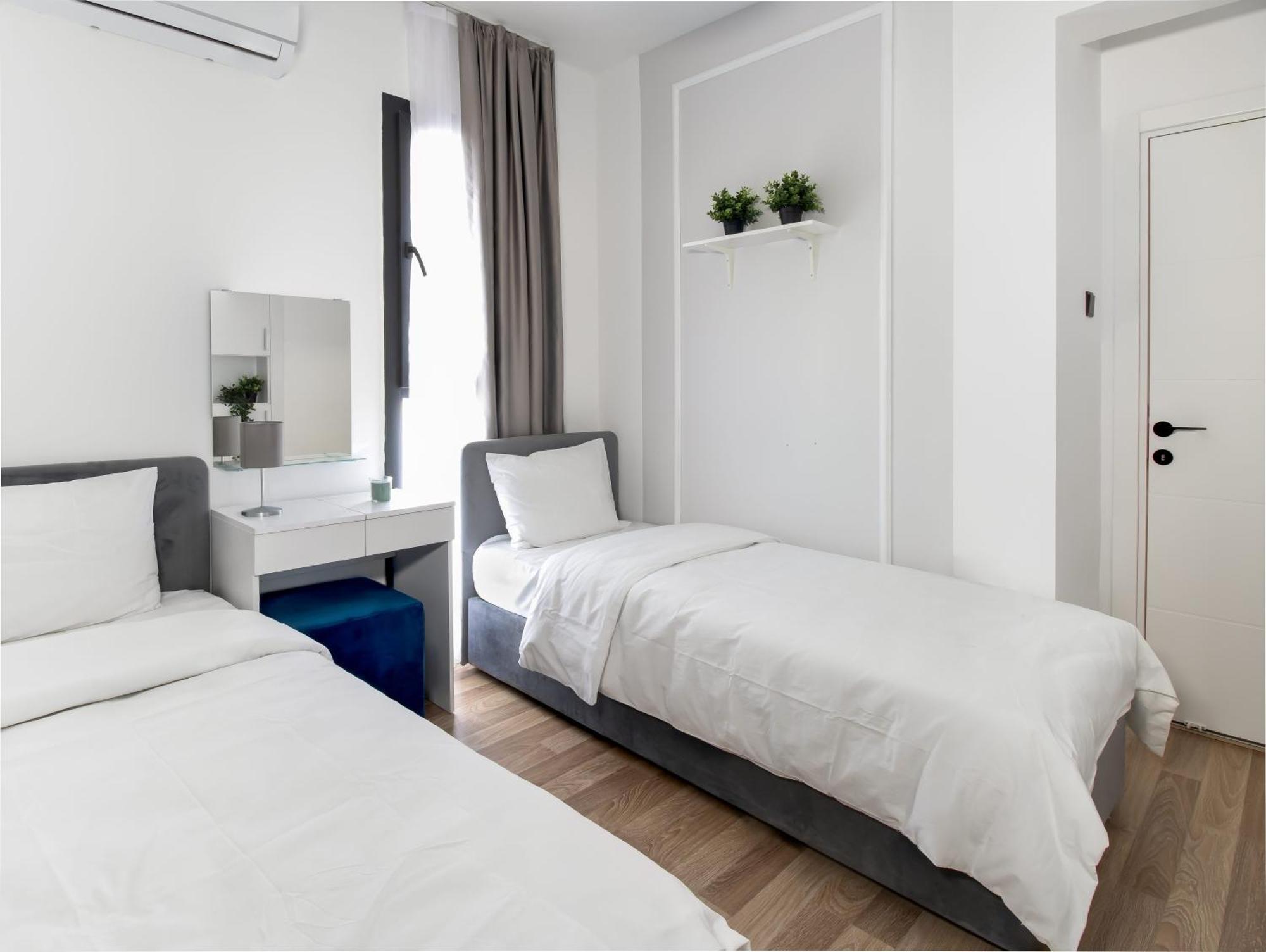 Caesar Blue Seaside Luxury Apartments Gastria Ngoại thất bức ảnh