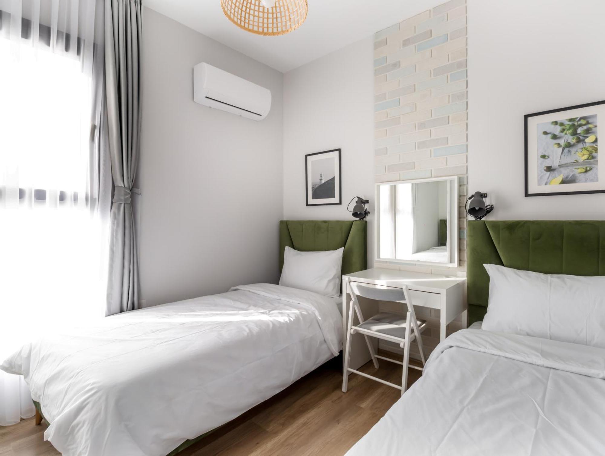 Caesar Blue Seaside Luxury Apartments Gastria Ngoại thất bức ảnh