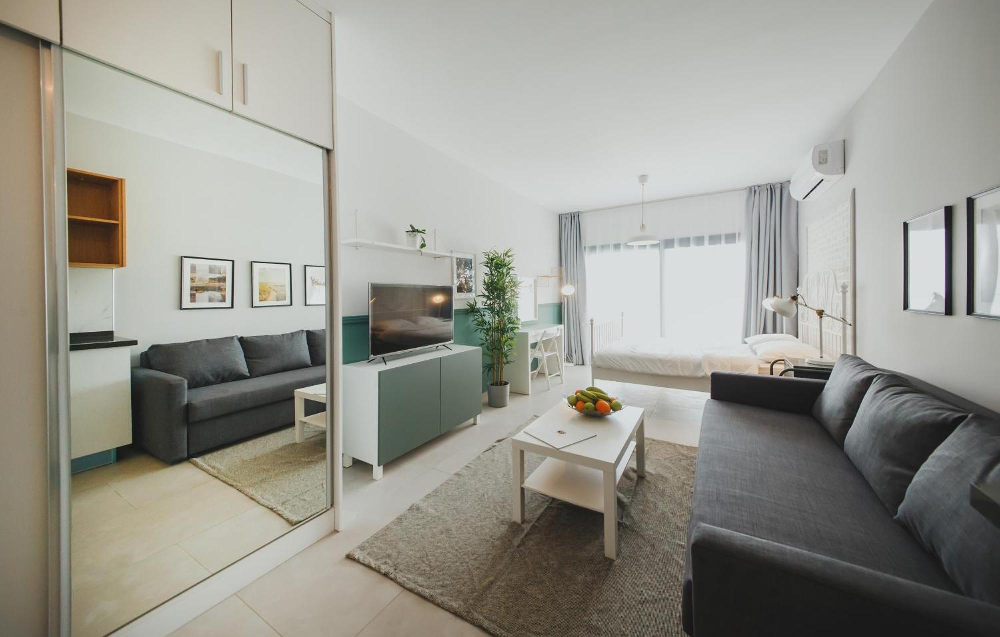 Caesar Blue Seaside Luxury Apartments Gastria Ngoại thất bức ảnh