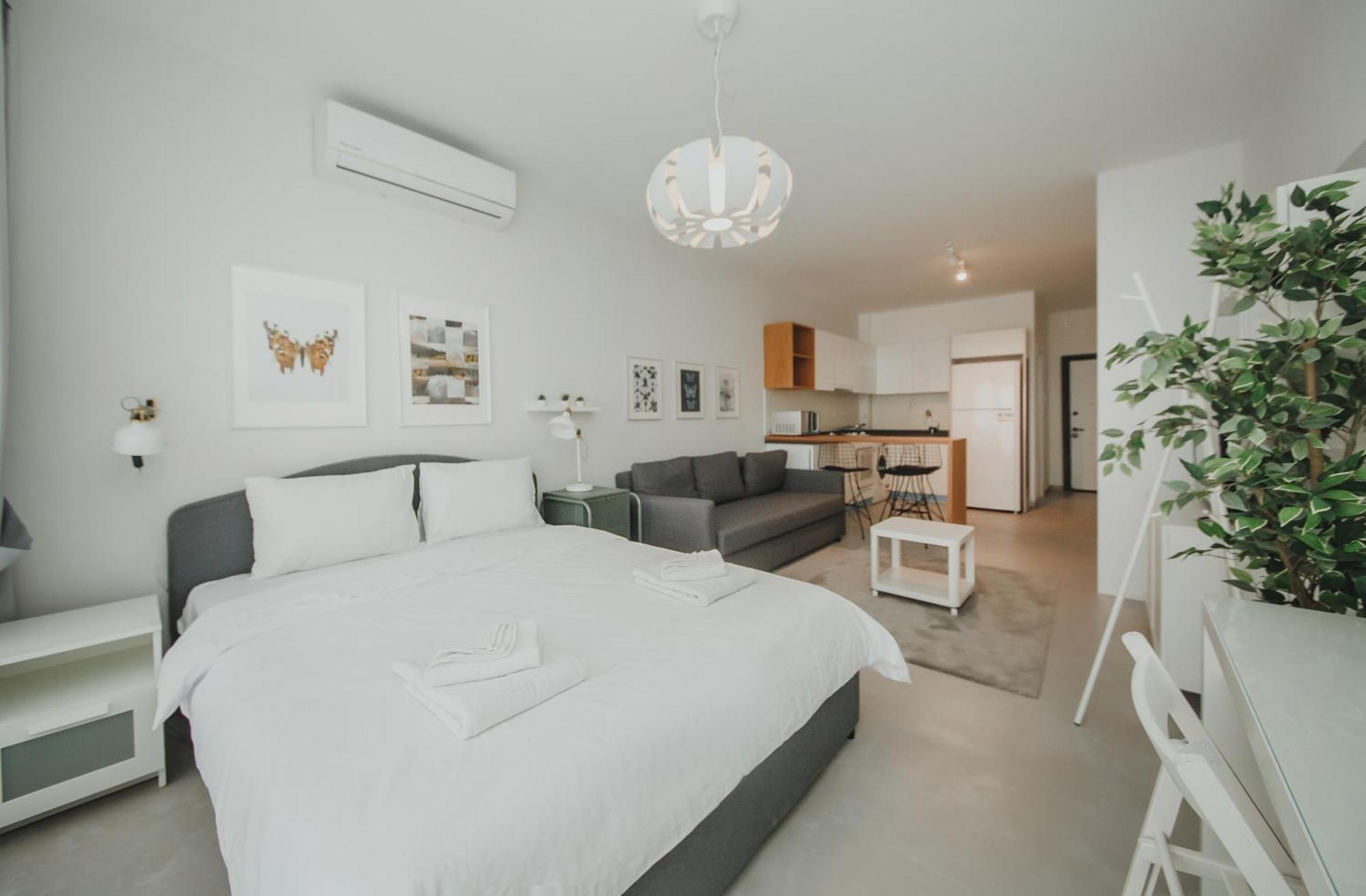 Caesar Blue Seaside Luxury Apartments Gastria Ngoại thất bức ảnh