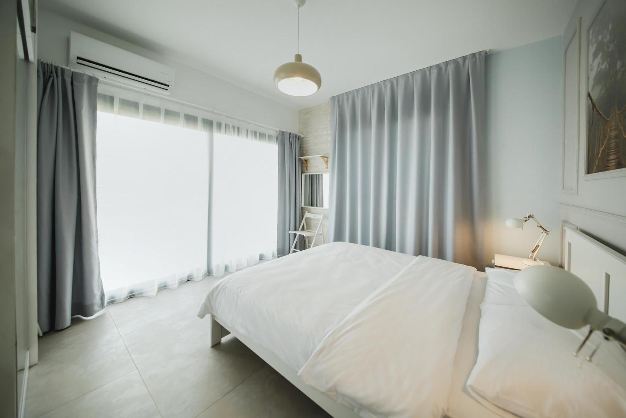 Caesar Blue Seaside Luxury Apartments Gastria Ngoại thất bức ảnh