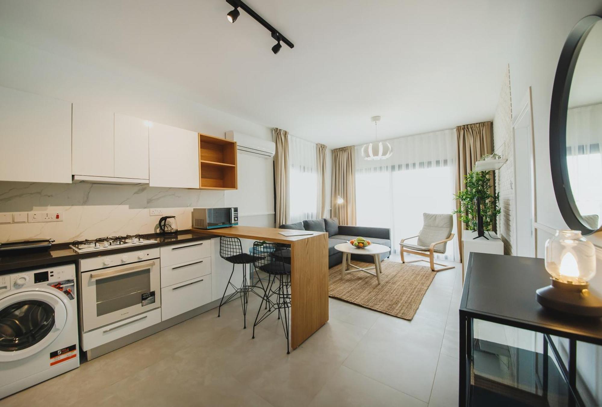 Caesar Blue Seaside Luxury Apartments Gastria Ngoại thất bức ảnh